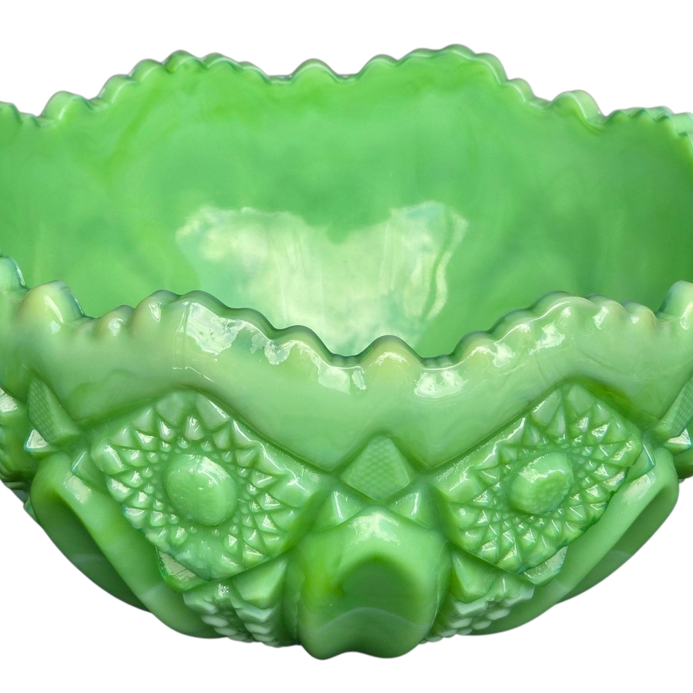 Green Decorative  L.E.Smith Jadeite Quintec Bowl